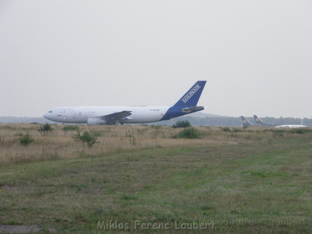 Warten auf den Airbus 380 Koeln Bonn P364.JPG